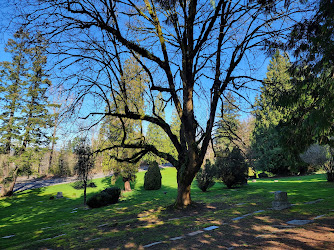 Lincoln Memorial Park Mausoleum