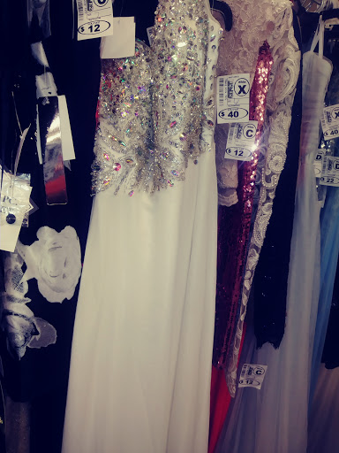 Clothing Store «Half Of Half Name Brand Clothing», reviews and photos, 4720 S Cooper St, Arlington, TX 76017, USA