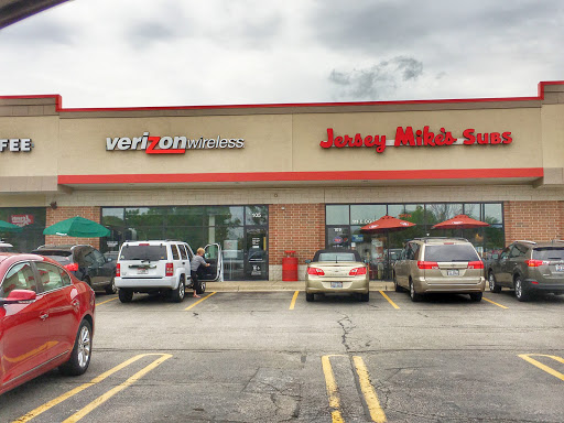Cell Phone Store «Verizon», reviews and photos, 111 E Ogden Ave #105, Naperville, IL 60563, USA