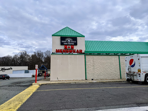 Shopping Mall «Marketplace Mall», reviews and photos, 2101 Peters Creek Pkwy, Winston-Salem, NC 27127, USA