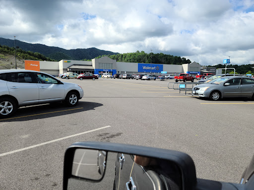 Department Store «Walmart Supercenter», reviews and photos, 13320 Gov G C Peery Hwy, Pounding Mill, VA 24637, USA