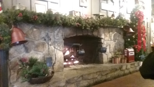 American Restaurant «Cracker Barrel Old Country Store», reviews and photos, 5100 Tiedeman Rd, Brooklyn, OH 44144, USA