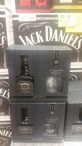 Liquor Store «VA ABC Store», reviews and photos, 3678 King St, Alexandria, VA 22302, USA