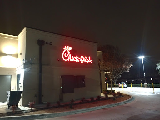 Fast Food Restaurant «Chick-fil-A», reviews and photos, 2255 E Grapevine Mills Cir, Grapevine, TX 76051, USA