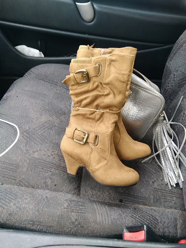 Clothing Store «Citi Trends», reviews and photos, 5117 Fenton Rd, Flint, MI 48507, USA