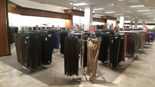 Department Store «Lord & Taylor», reviews and photos, 27650 Novi Road, Novi, MI 48377, USA