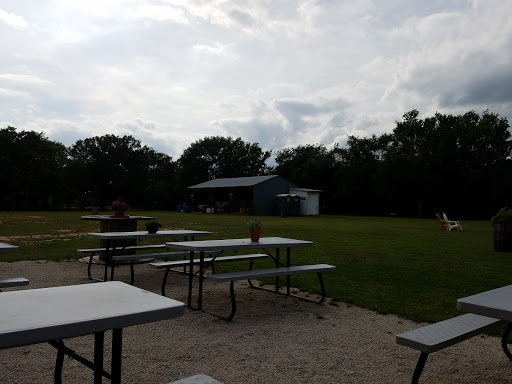 Restaurant «Roosters GuitarBQ», reviews and photos, 2650 Camp Crucis Ct, Granbury, TX 76048, USA