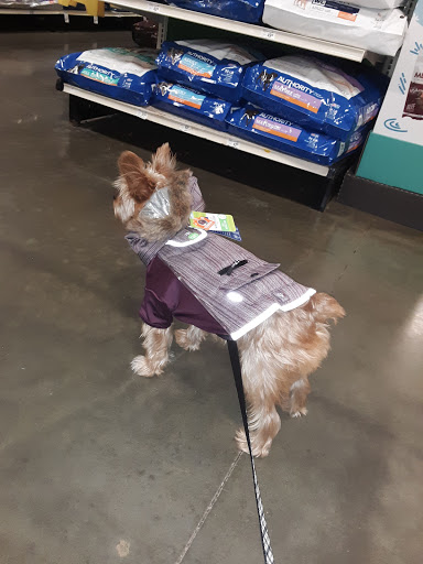 Pet Supply Store «PetSmart», reviews and photos, 104 TX-332, Lake Jackson, TX 77566, USA