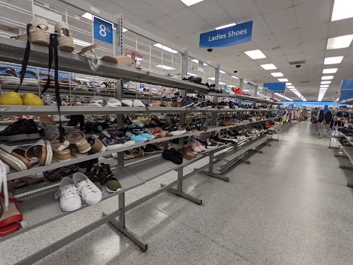 Clothing Store «Ross Dress for Less», reviews and photos, 352 S College Rd, Wilmington, NC 28403, USA