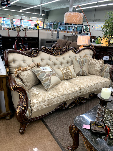 Furniture Store «Casa Linda Furniture», reviews and photos, 4815 Whittier Blvd, Los Angeles, CA 90022, USA