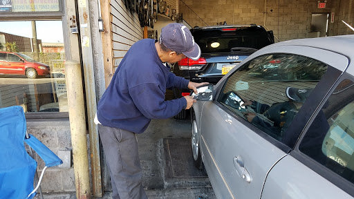 Auto Parts Store «Universal Used Auto Parts», reviews and photos, 1931 Flushing Ave, Ridgewood, NY 11385, USA