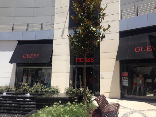 Guess Outlet Freeport