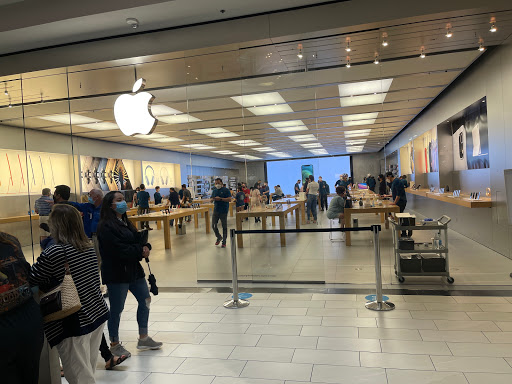 Computer Store «Apple Barton Creek», reviews and photos, 2901 S Capital of Texas Hwy, Austin, TX 78746, USA