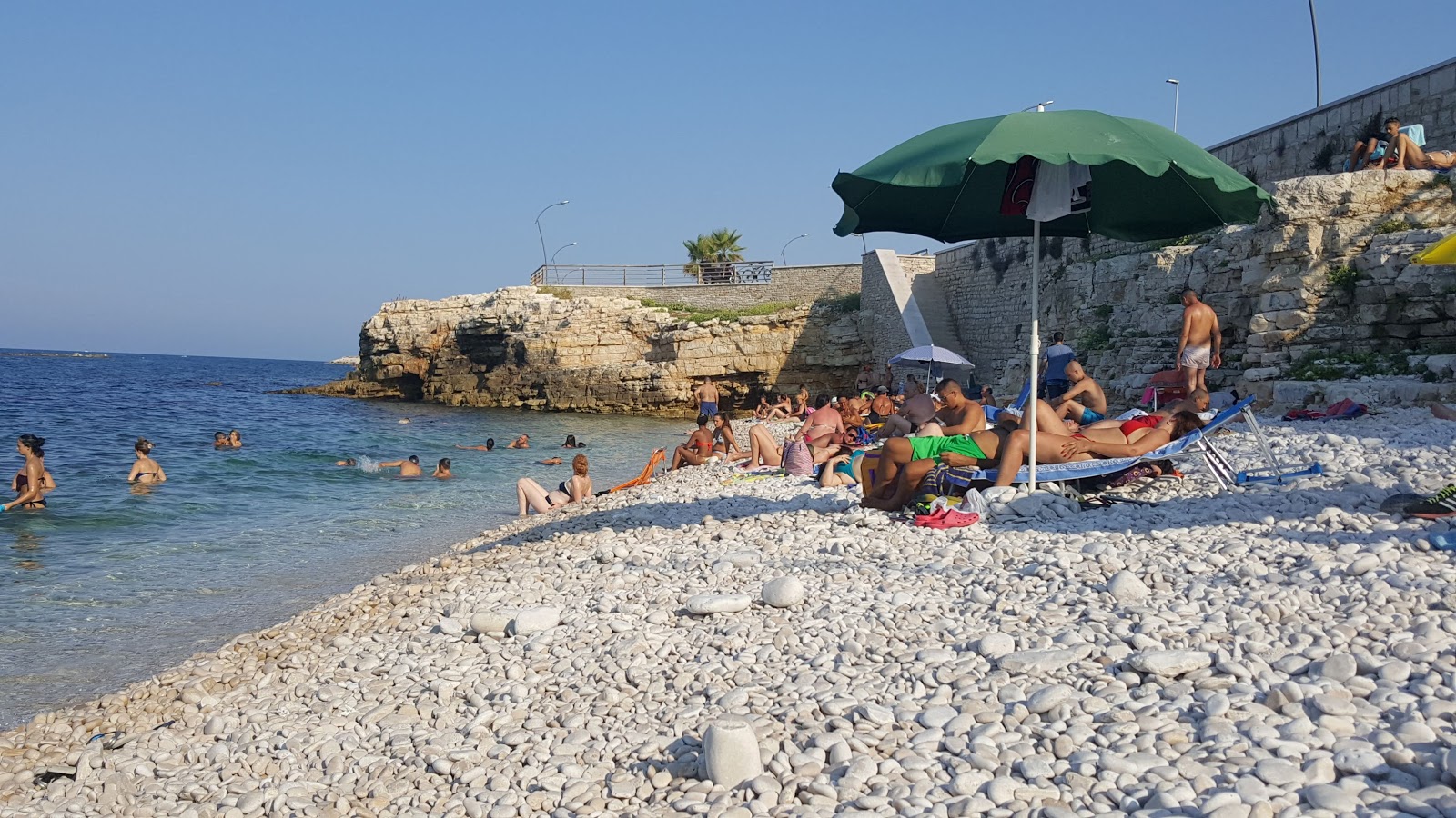 Spiaggia La Salata的照片 带有直岸