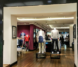 Tommy Jeans photo