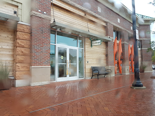 Clothing Store «L.L. Bean», reviews and photos, 25225 Cedar Rd, Lyndhurst, OH 44124, USA
