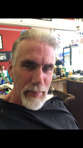 Barber Shop «Clip Joint Barber Shop & Salon», reviews and photos, 2436 S Western Ave, San Pedro, CA 90732, USA