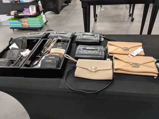 Department Store «Saks OFF 5TH», reviews and photos, 1675 Rockville Pike, Rockville, MD 20852, USA