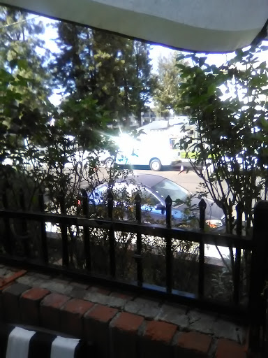 Cell Phone Store «AT&T Authorized Retailer», reviews and photos, 23639 Calabasas Rd, Calabasas, CA 91302, USA