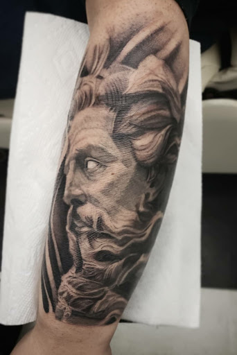 Body Piercing Shop «Skin Gallery Tattooing & Body Piercing», reviews and photos, 1402 Ogden Ave, Downers Grove, IL 60515, USA