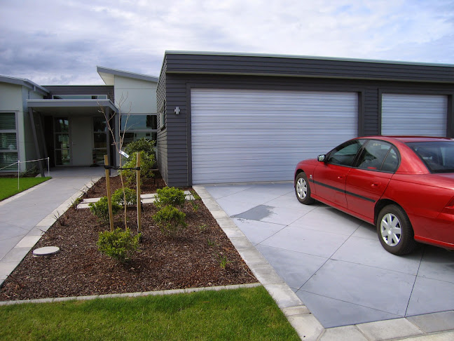 DOMINATOR Garage Doors Rotorua - Other