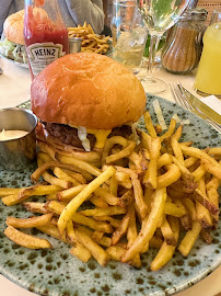 Hamburger du Restaurant brunch CLINT Sentier à Paris - n°5