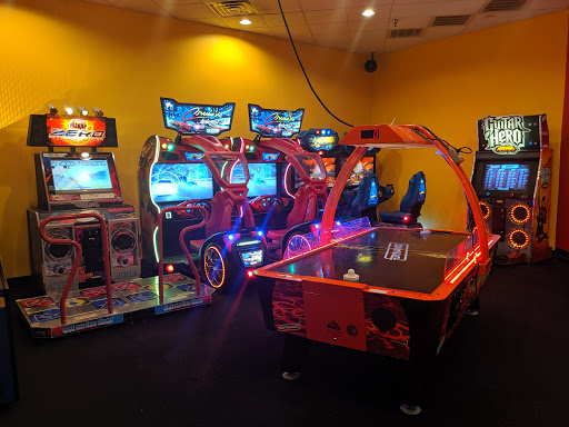 Bowling Alley «Buffaloe Lanes Cary Family Bowling Center», reviews and photos, 151 High House Rd, Cary, NC 27511, USA