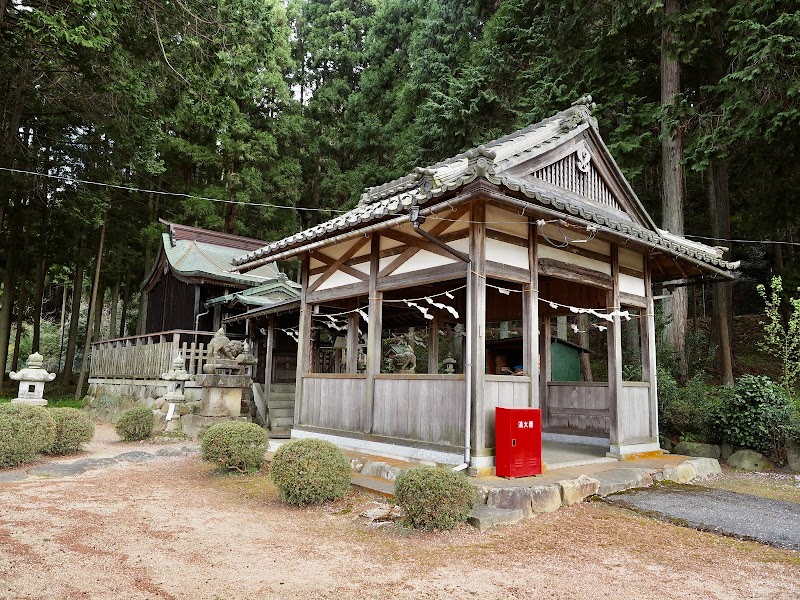 楢崎八幡神社