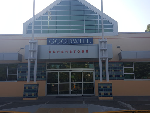 Thrift Store «Goodwill», reviews and photos