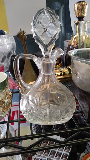 Thrift Store «Odds & Ends Thrift», reviews and photos, 3255 Davie Blvd, Fort Lauderdale, FL 33312, USA