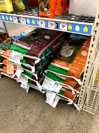 Home Improvement Store «Tractor Supply Co.», reviews and photos, 1424 W Main St Ext #1, Grove City, PA 16127, USA