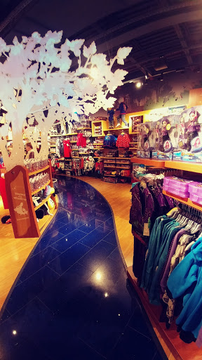 Toy Store «Disney Store», reviews and photos, 7875 Montgomery Rd, Cincinnati, OH 45236, USA