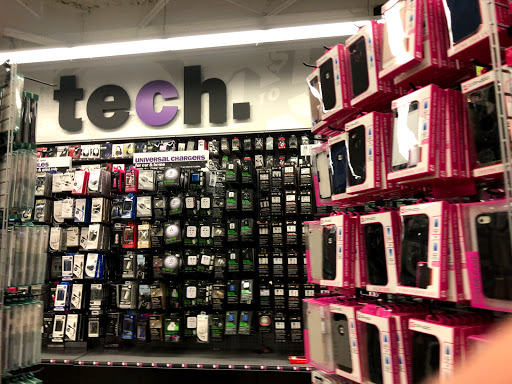 Variety Store «Five Below», reviews and photos, 120 S 32nd St, Camp Hill, PA 17011, USA