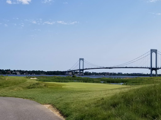 Public Golf Course «Trump Golf Links, Ferry Point», reviews and photos, 500 Hutchinson River Pkwy, Bronx, NY 10465, USA