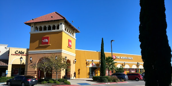 The North Face San Marcos Premium Outlets