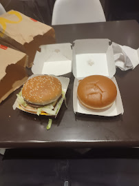 Cheeseburger du Restauration rapide McDonald's à Le Chesnay-Rocquencourt - n°4