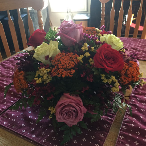 Florist «Mums the Word Floral Shoppe», reviews and photos, 129 Merchants Way, Marlton, NJ 08053, USA