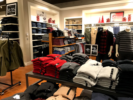 Clothing Store «Banana Republic», reviews and photos, 1001 N Arney Rd, Woodburn, OR 97071, USA