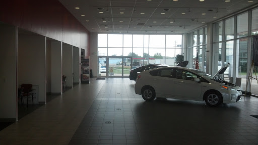 Car Dealer «Toyota of Warsaw», reviews and photos, 448 W 250 N, Warsaw, IN 46582, USA