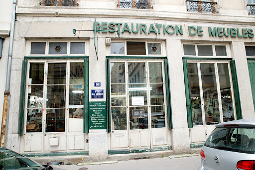 Centres d'étude de la restauration de meubles Lyon