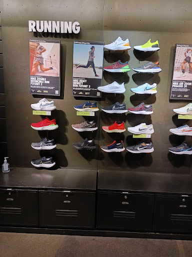 Clothing Store «Nike», reviews and photos, 8687 N Central Expy, Dallas, TX 75225, USA