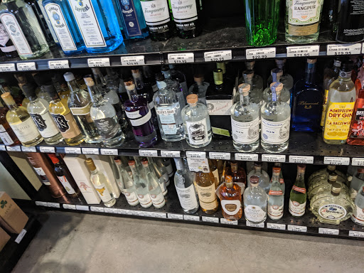 Liquor Store «Pearl Specialty Market & Spirits», reviews and photos, 900 NW Lovejoy St, Portland, OR 97209, USA