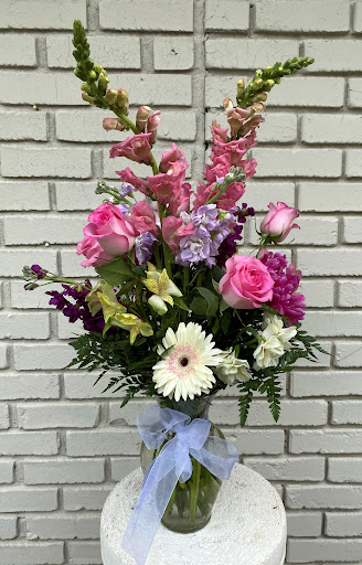 Florist «Doug Ruling Flower Shop», reviews and photos, 599 N Norcross Tucker Rd, Norcross, GA 30071, USA