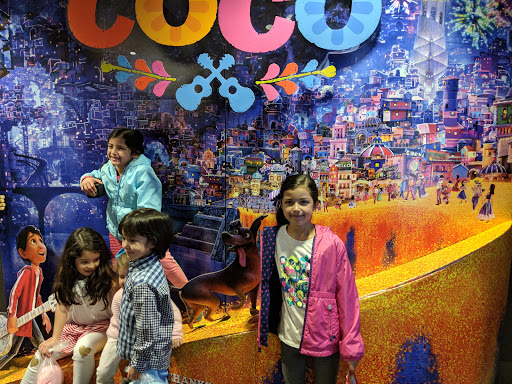 Movie Theater «Marcus Theatres Majestic Cinema of Omaha», reviews and photos, 14304 W Maple Rd, Omaha, NE 68164, USA