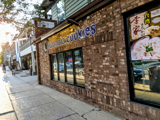 Cookie Shop «Insomnia Cookies», reviews and photos, 502 E John St #5, Champaign, IL 61820, USA