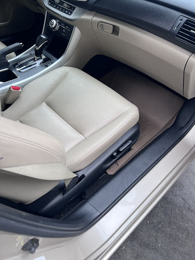 Car Detailing Service «Cruz Car Wash», reviews and photos, 2731 41st Ave, Soquel, CA 95073, USA