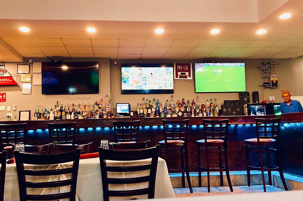 VIP Sports Bar & Grill Akron, OH 44310 Menu, Reviews, Hours & Contact