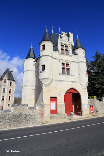 La Cymaise Antiquités à Céré-la-Ronde