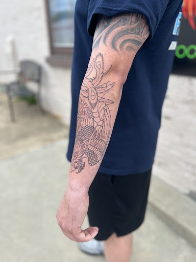 Tattoo Shop «Integrity Tattoos», reviews and photos, 324 N Illinois St, Belleville, IL 62220, USA