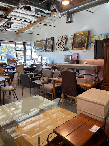 Consignment Shop «Home Consignment Center - Marin/Corte Madera», reviews and photos, 801 Tamalpais Dr, Corte Madera, CA 94925, USA